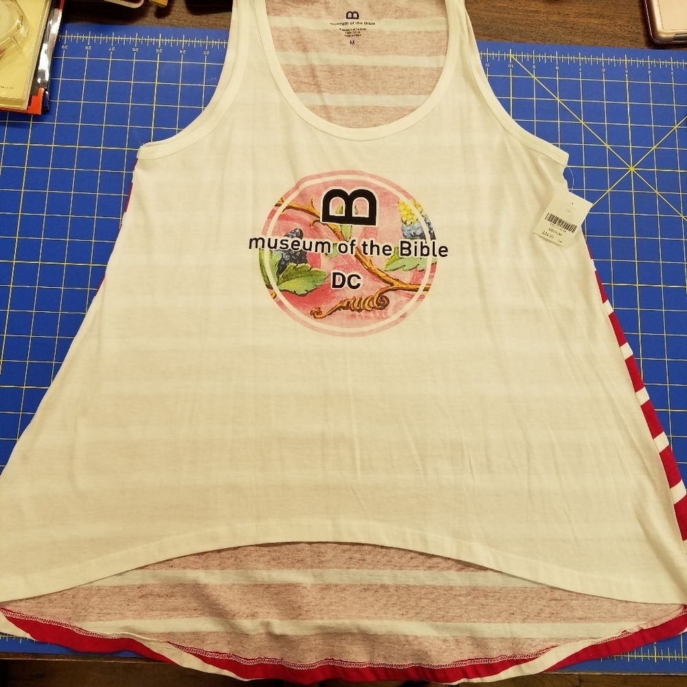 Museum of Bible DC Tank Top Medium White & Red
